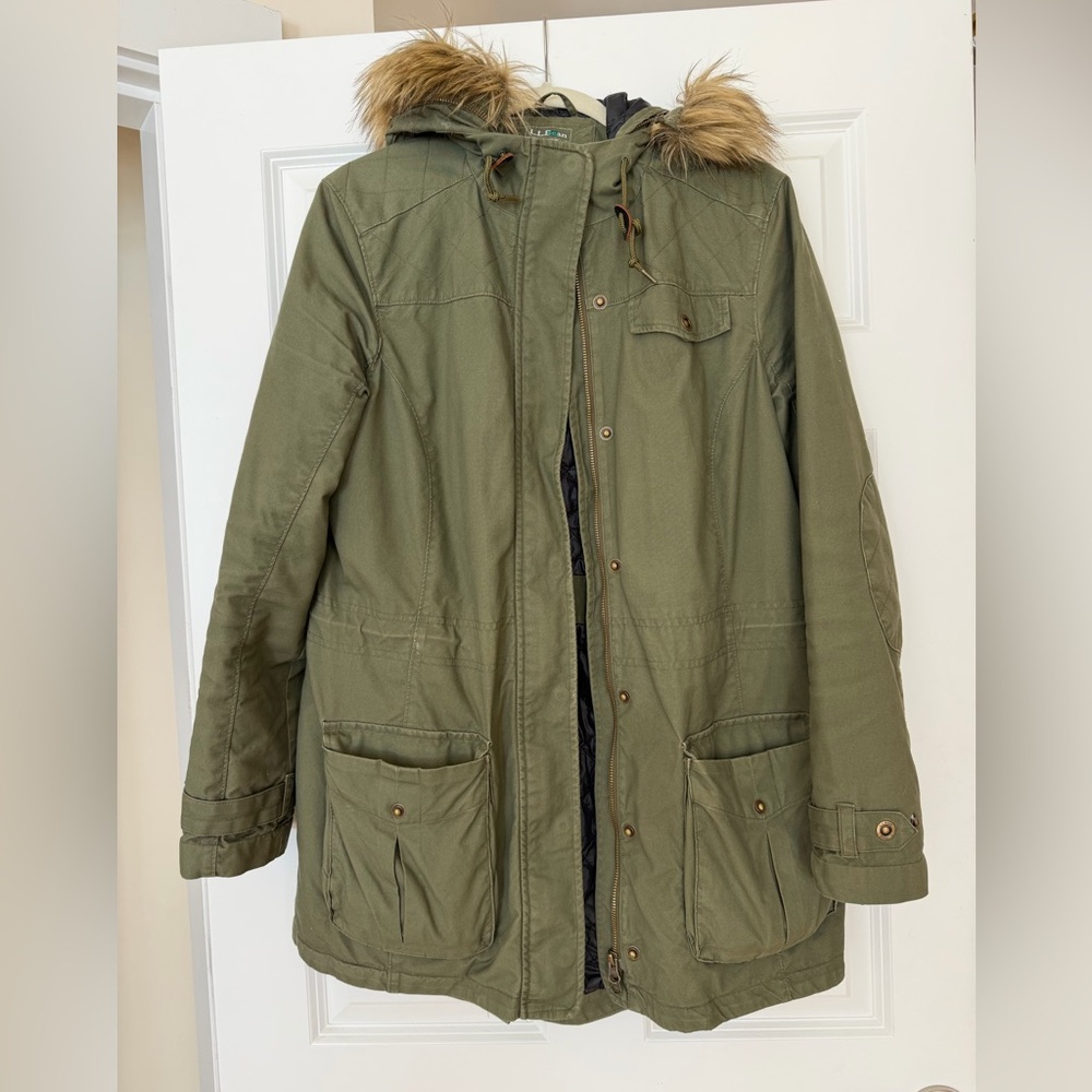 L.L. Bean Olive Green utility Jacket with Faux Fur excellent condition Medium
